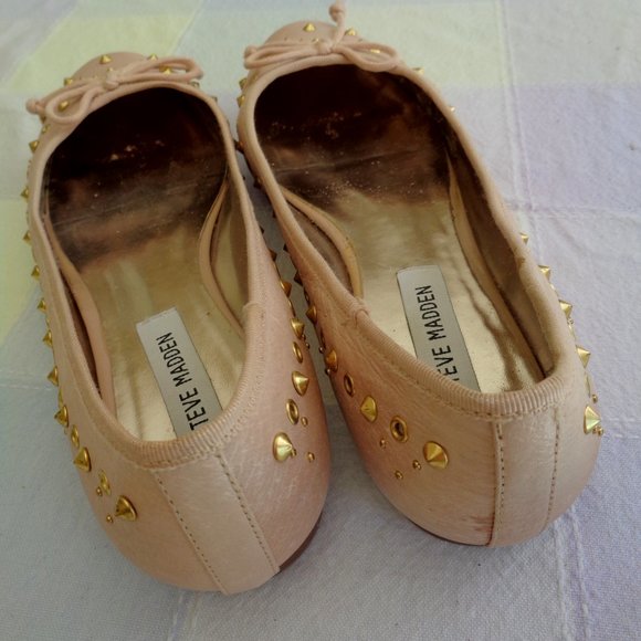 Steve Madden Pink Ballet Flats-Size 9-Gold Studs - Picture 6 of 7